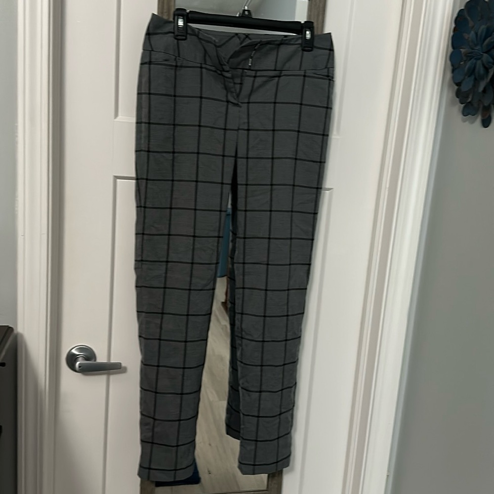 Cato gray with black stripes dress pants size 6!